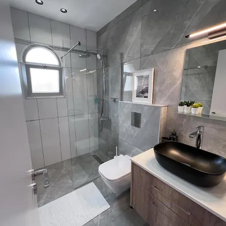 H&o Diamond Complex Sea View Apartment