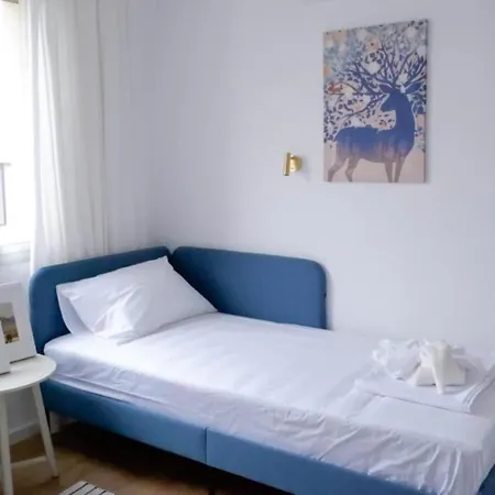 H&o Diamond Complex Sea View *