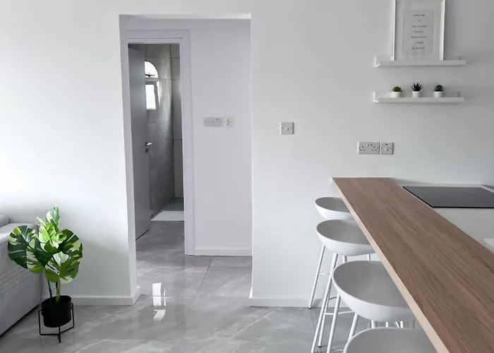 H&o Diamond Complex Sea View * パ フォス