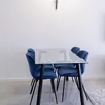 H&o Diamond Complex Sea View Apartment