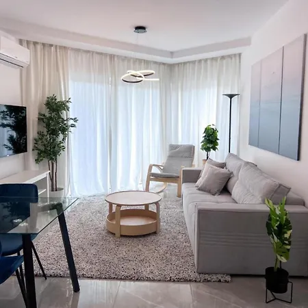 H&o Diamond Complex Sea View פאפוס