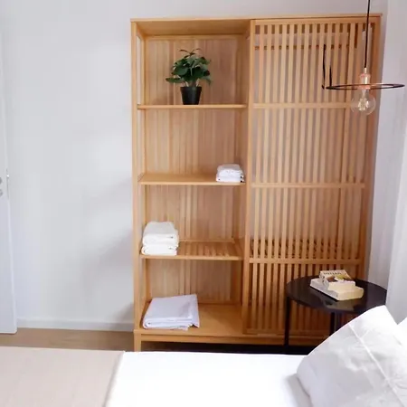 H&o Diamond Complex Sea View